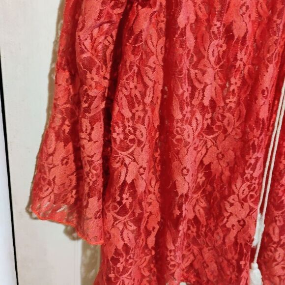 Front of Closet Plus 3x Red Lace Peasant Blouse with White Lace & Cord Detail - Picture 5 of 9